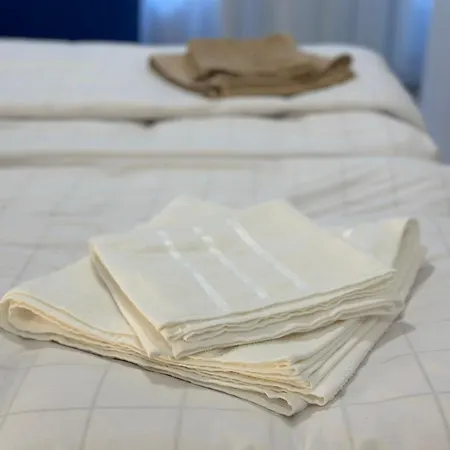 White Pearl - Location, Bright & Spacious, Newly Renovated Appartamento