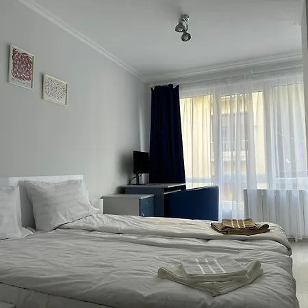Lägenhet White Pearl - Location, Bright & Spacious, Newly Renovated *